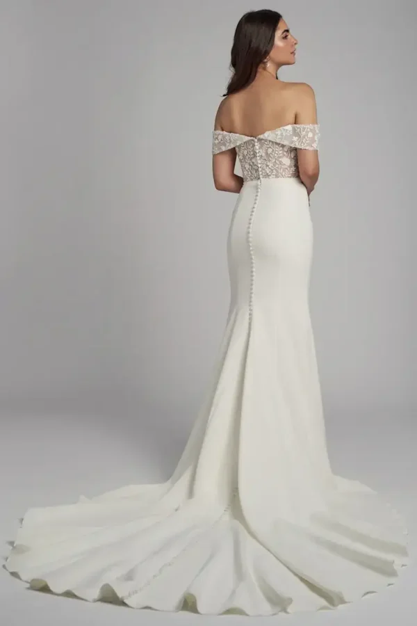 Robe Angelica