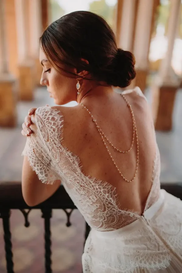 Collier de dos Muse