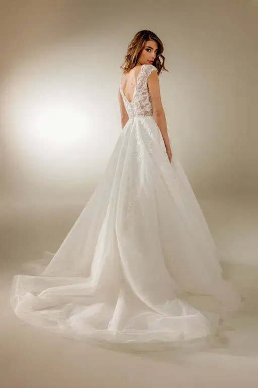 Robe Elga