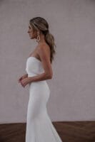Robe Lily