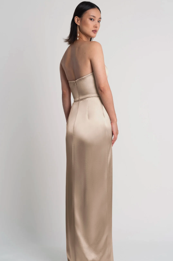 Robe Nadia